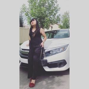 Meet your Posher, Loraine